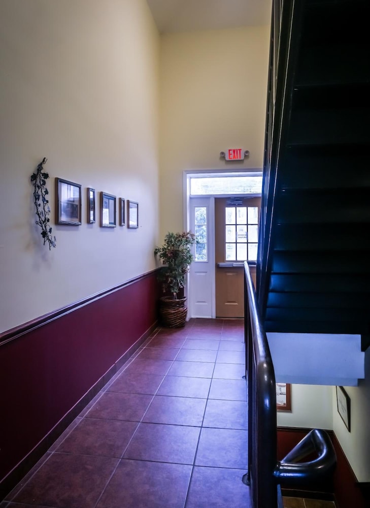 Cocoa Country Inn at Hershey - photo 25