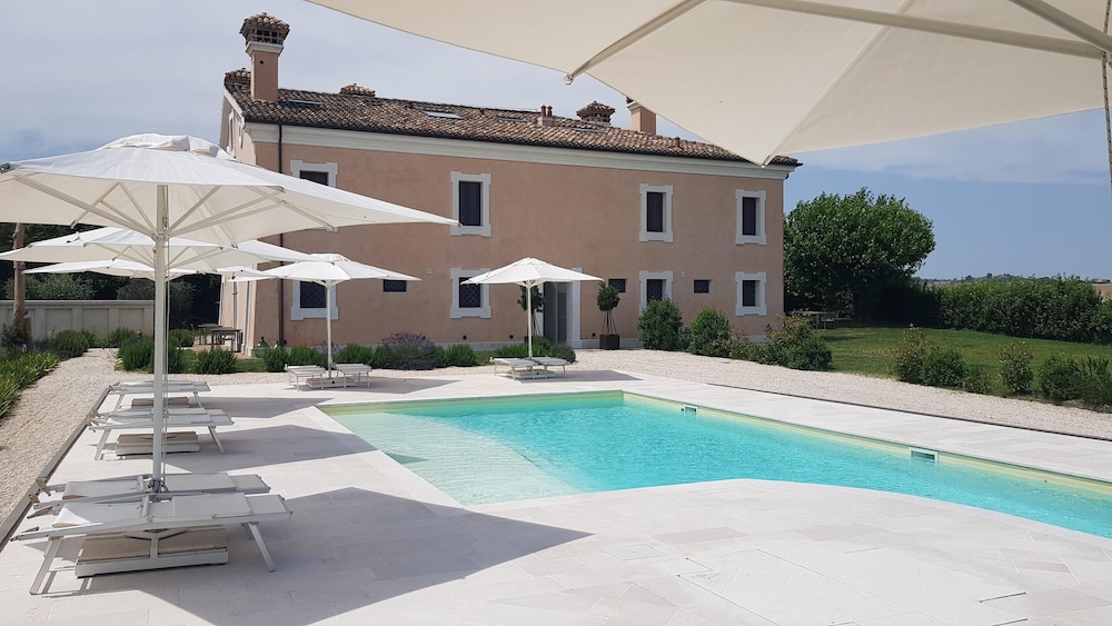 Manor in Marche With Pool and Adriatic Views — hotel near Marche Airport