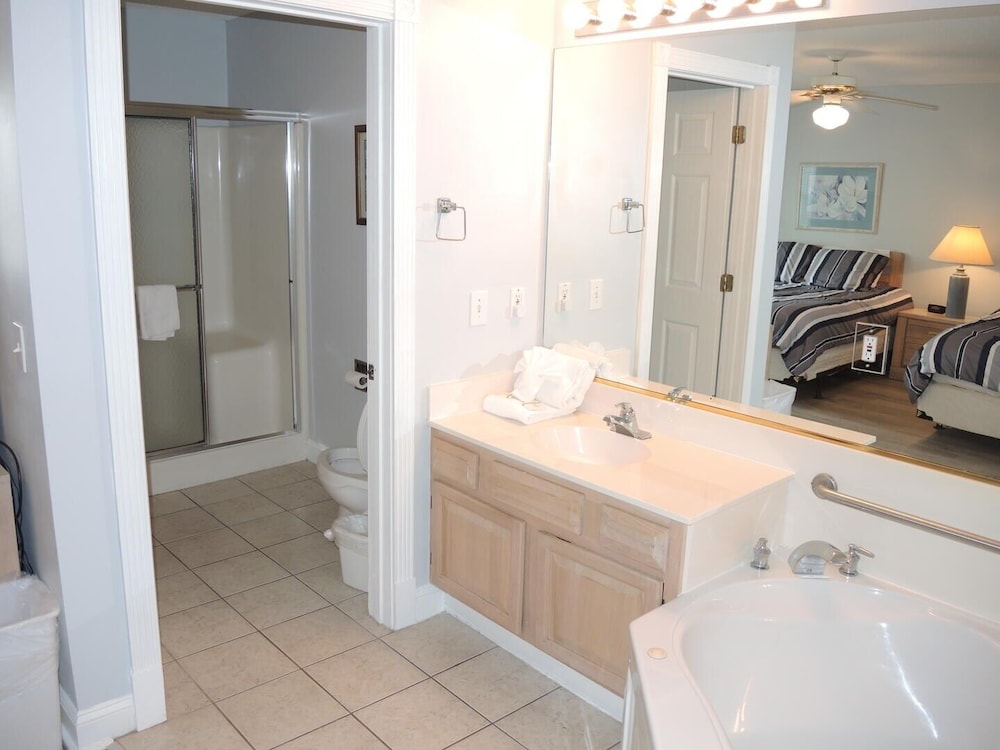 27 Holes of Golf Surrounds the Home 101l With Resort Amenities by Redawning - photo 5