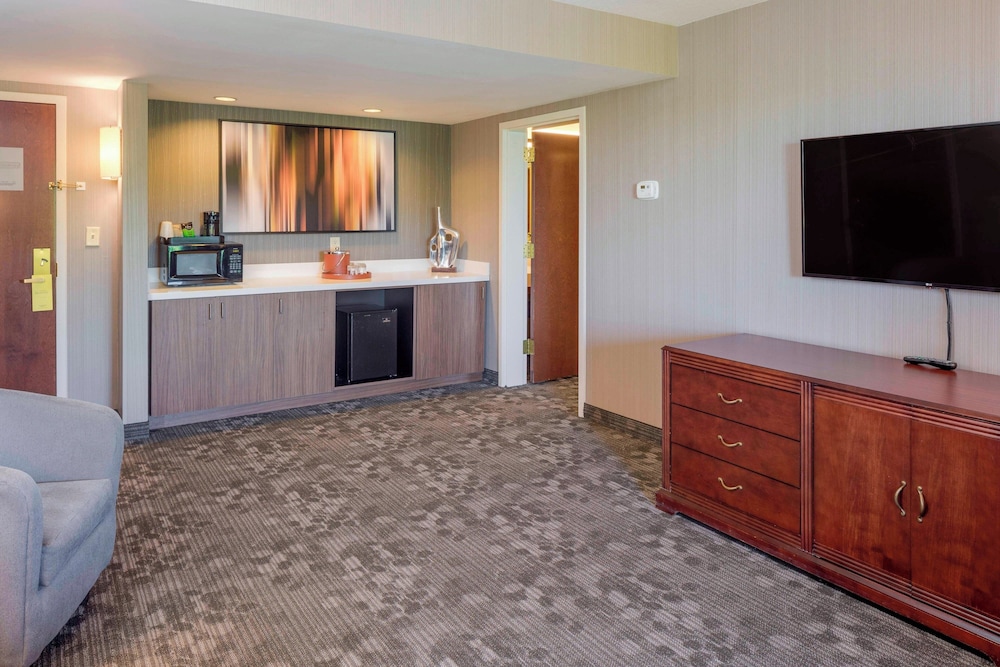 Courtyard by Marriott Cranbury South Brunswick - photo 41