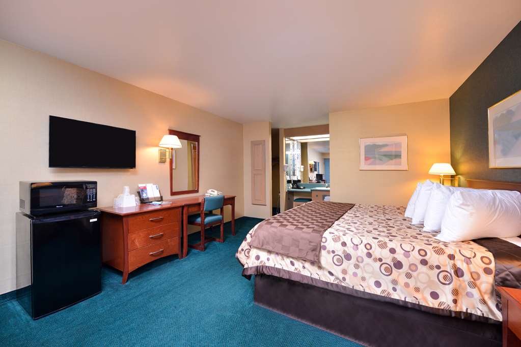 Americas Best Value Inn Phoenix Medford - photo 11