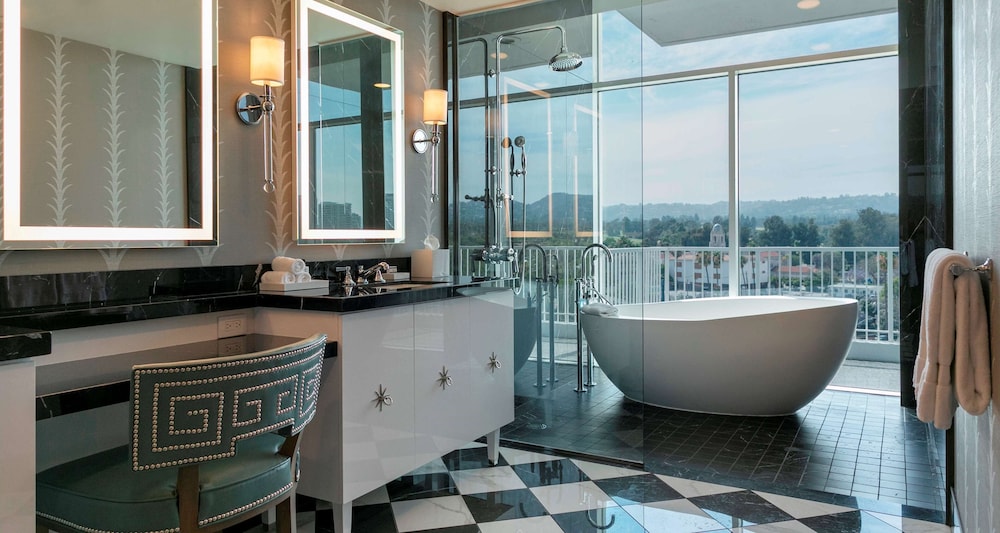 The Beverly Hilton - photo 50