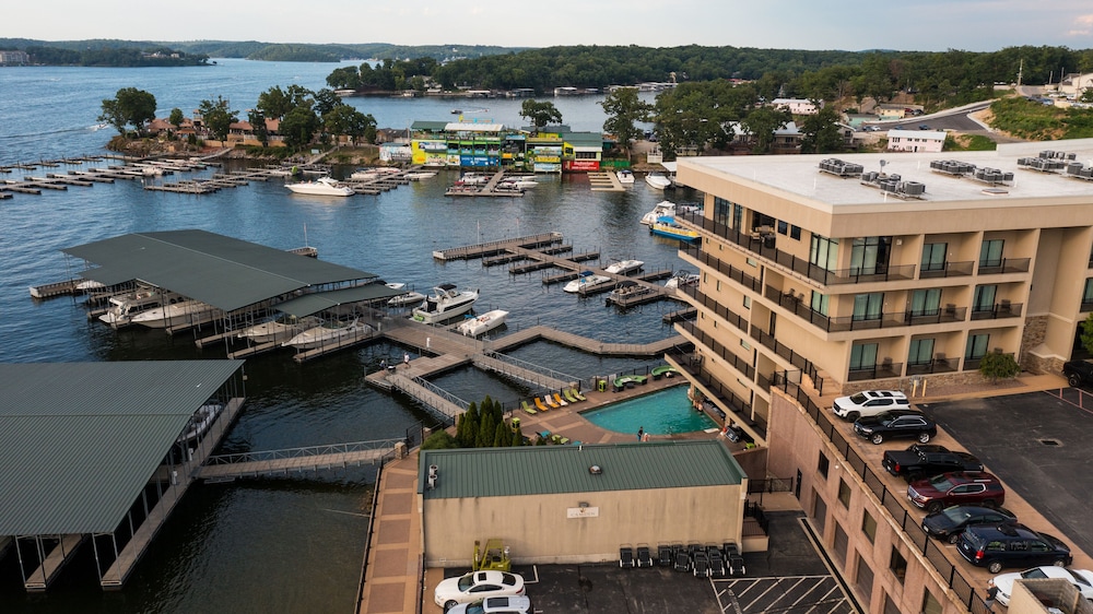 Camden on the Lake Resort & Spa - photo 65