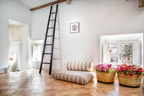 Ghetto Luxury Design Apartment — 4-Star Luxury Hotel in Rome, Italy