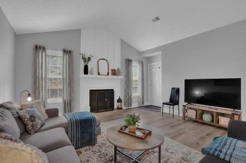 The Smart Stay New Remodel Minutes from Atlanta — 4-Star Luxury Hotel in Norcross, United States