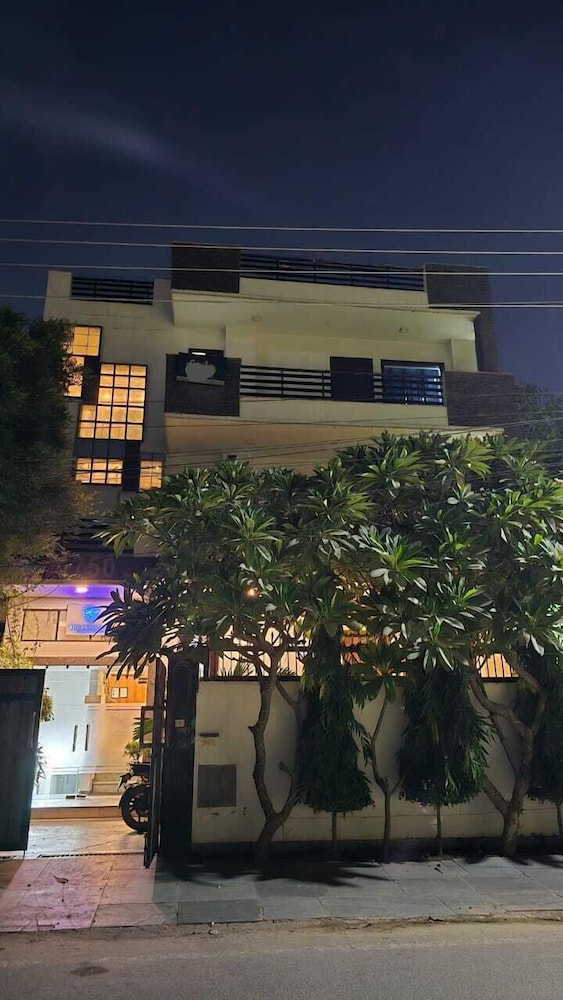 The Maple Stays - last minute hotel in Gurgaon