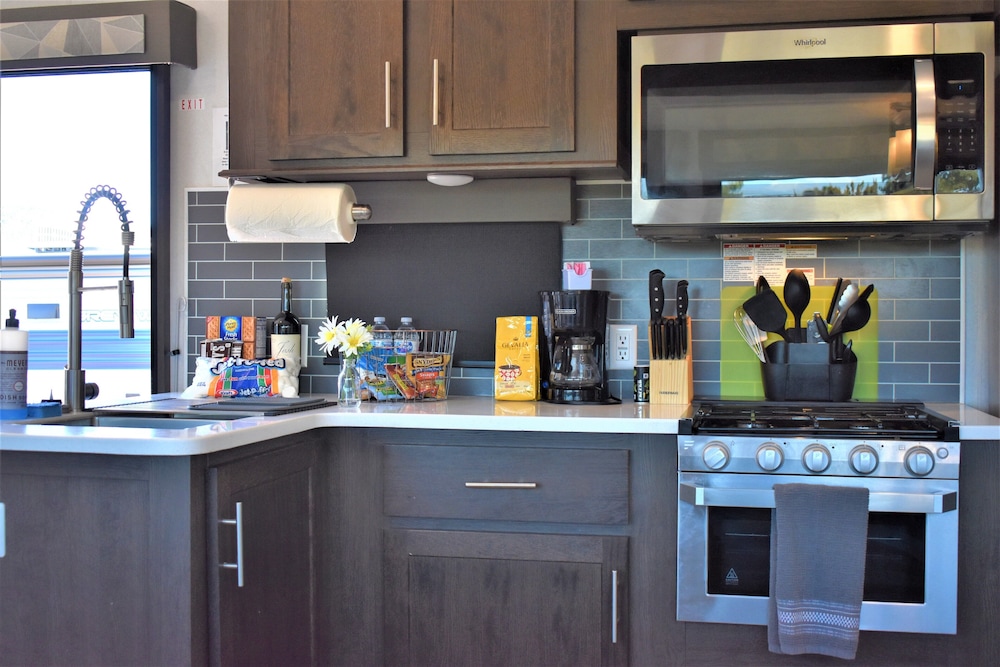 Grand Canyon RV Glamping - photo 8