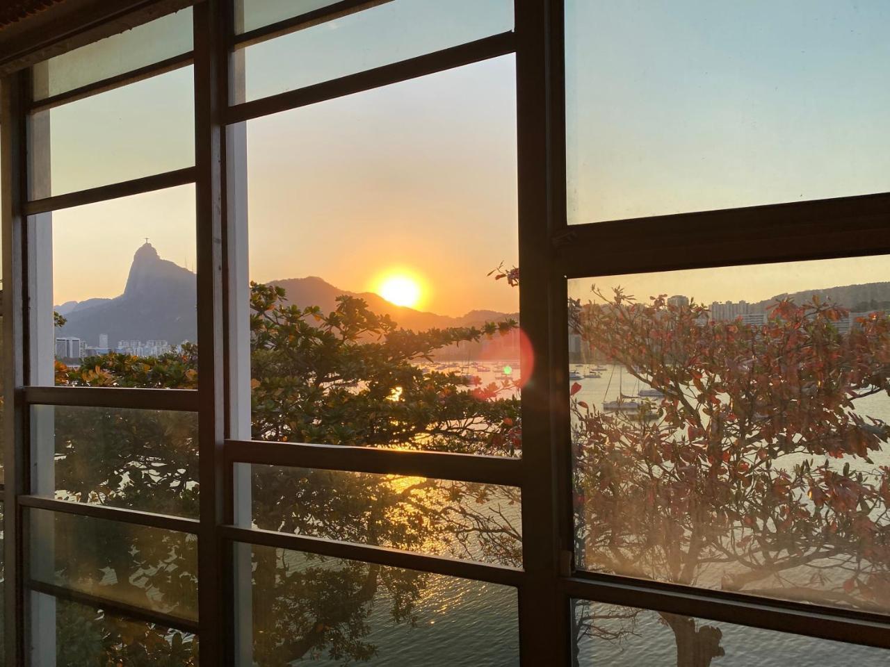 Apartamento Vista Mar E Vista Pao de Acucar — 4-Star Luxury Hotel in Rio De Janeiro, Brasil