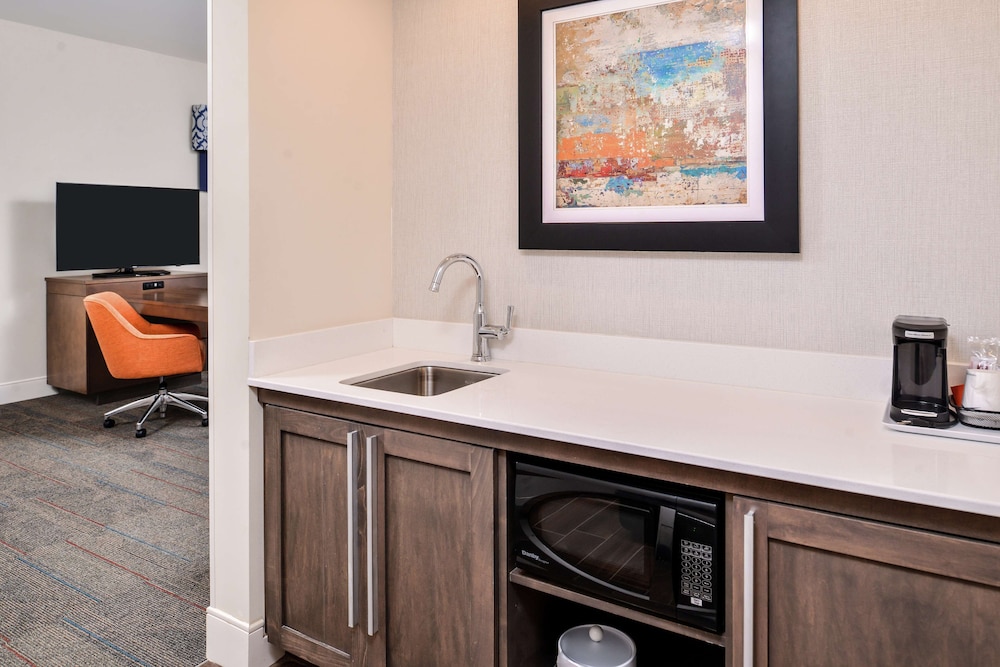 Hampton Inn Benson - photo 20