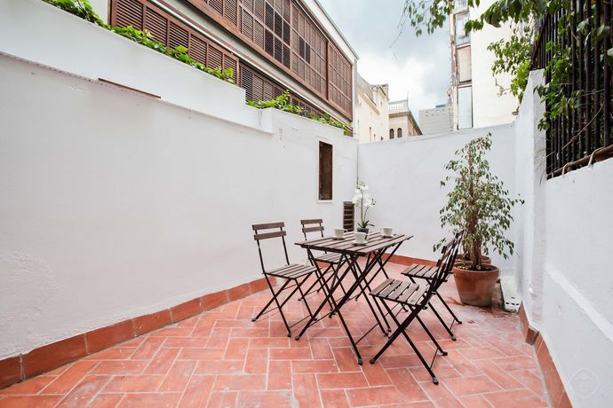 Sagrada Familia Apartment Paseo Gracia — 4-Star Luxury Hotel in Eixample, Spain
