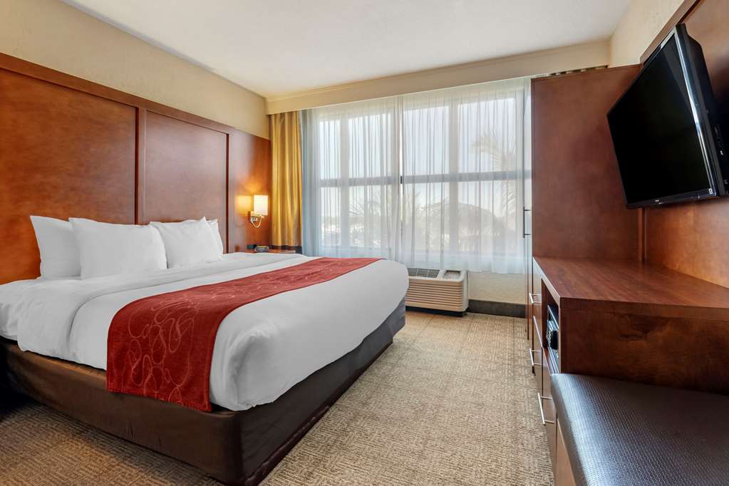 Comfort Suites Miami Kendall - photo 15