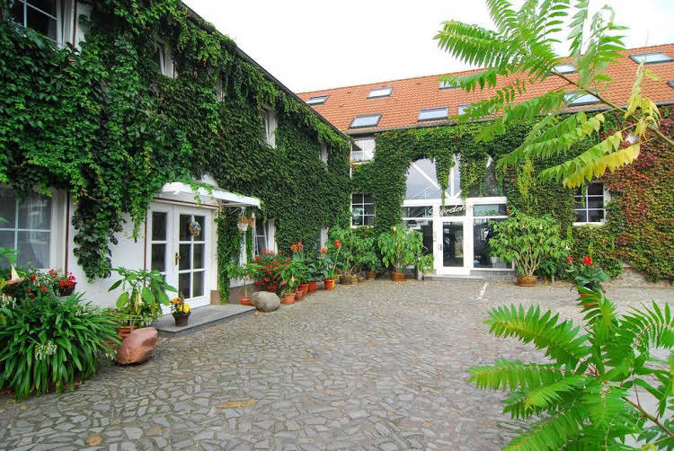 Hotel Bördehof direkt an der A2 & A14 Restaurant Tagung individuell — Barleben — photo 4