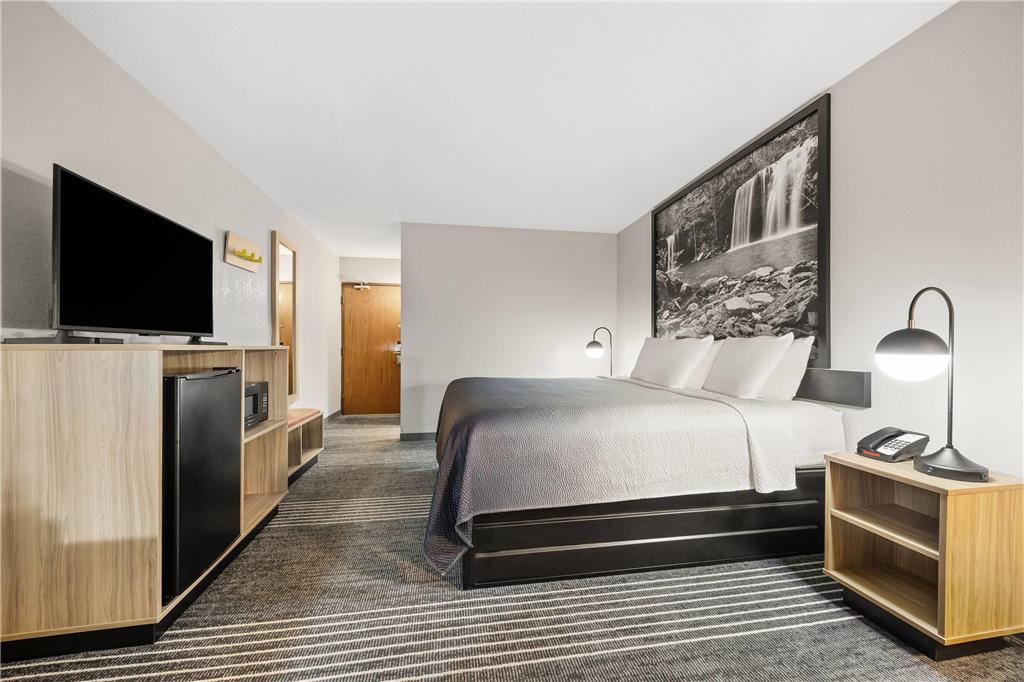 Super 8 by Wyndham Harrison AR - photo 31