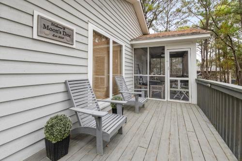 Moons Doc — Nags Head — photo 2