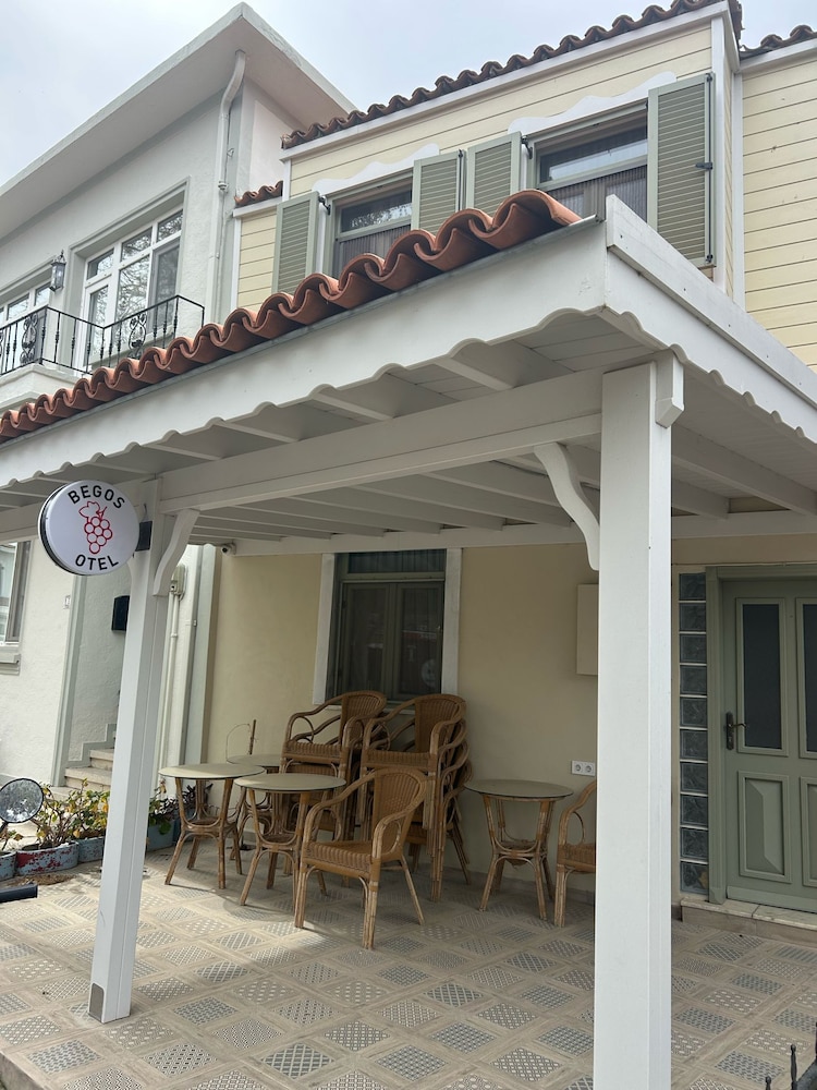 Kirli Pansiyon - last minute hotel in Bozcaada