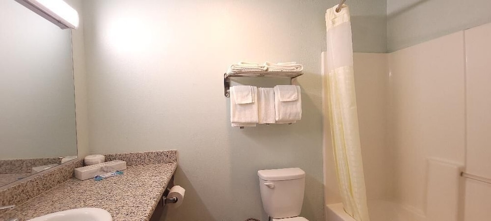 Sycamore Inn - photo 43
