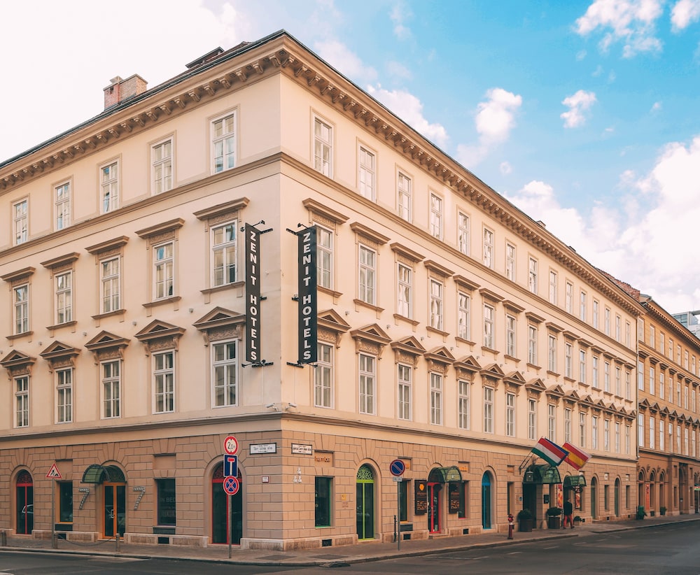 Hotel Zenit Budapest Palace in Budapest, Hungary