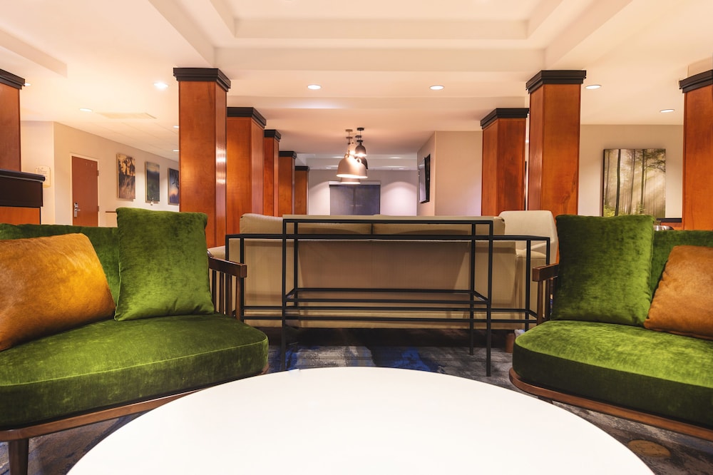 Fairfield Inn & Suites by Marriott Redding - photo 5