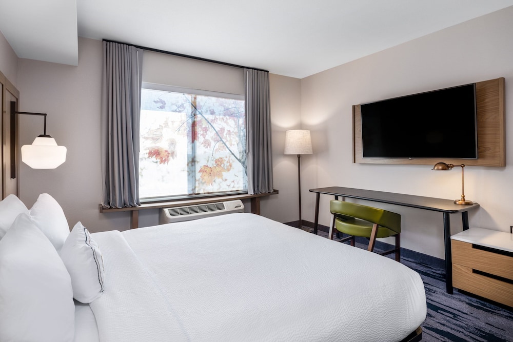 Fairfield Inn & Suites by Marriott Minneapolis North - photo 5