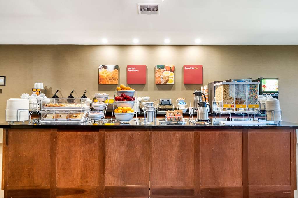 Comfort Suites Stone Oak - photo 31