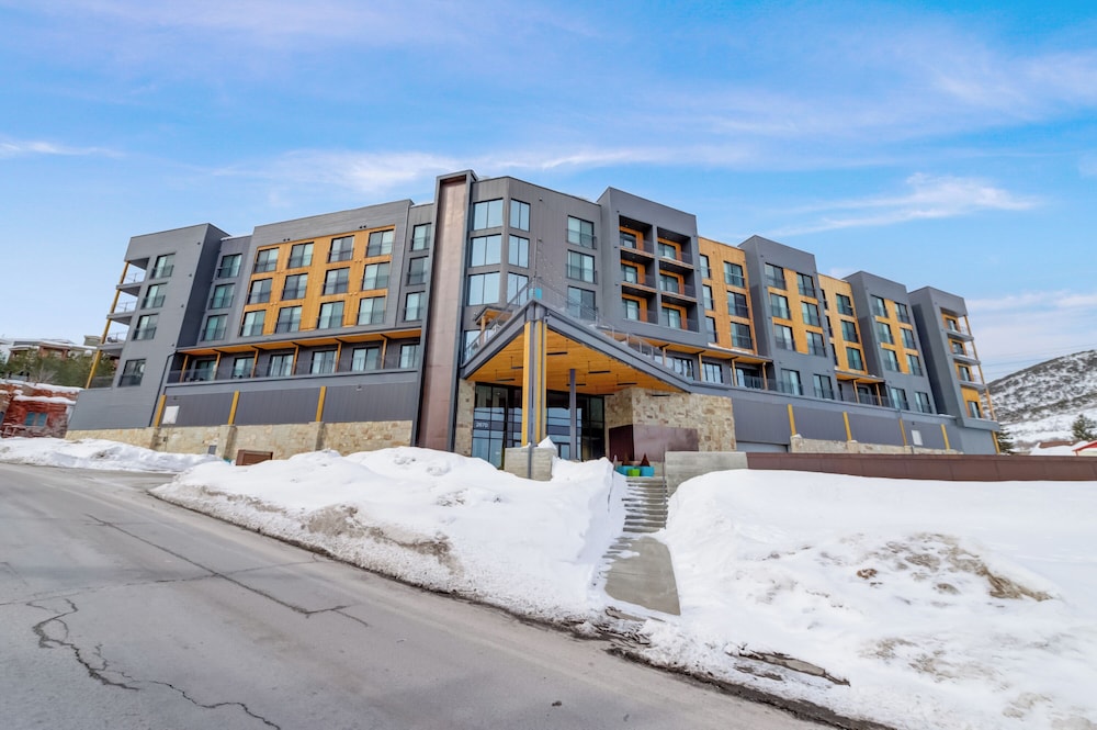 Yotelpad Park City - photo 14