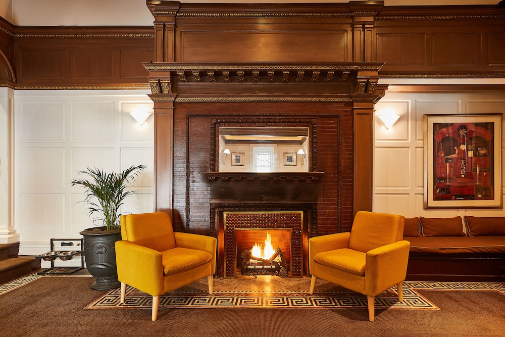 Alexander Inn - featured photo