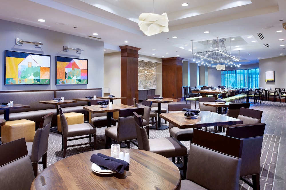 Hilton Minneapolis St. Paul Airport - photo 25