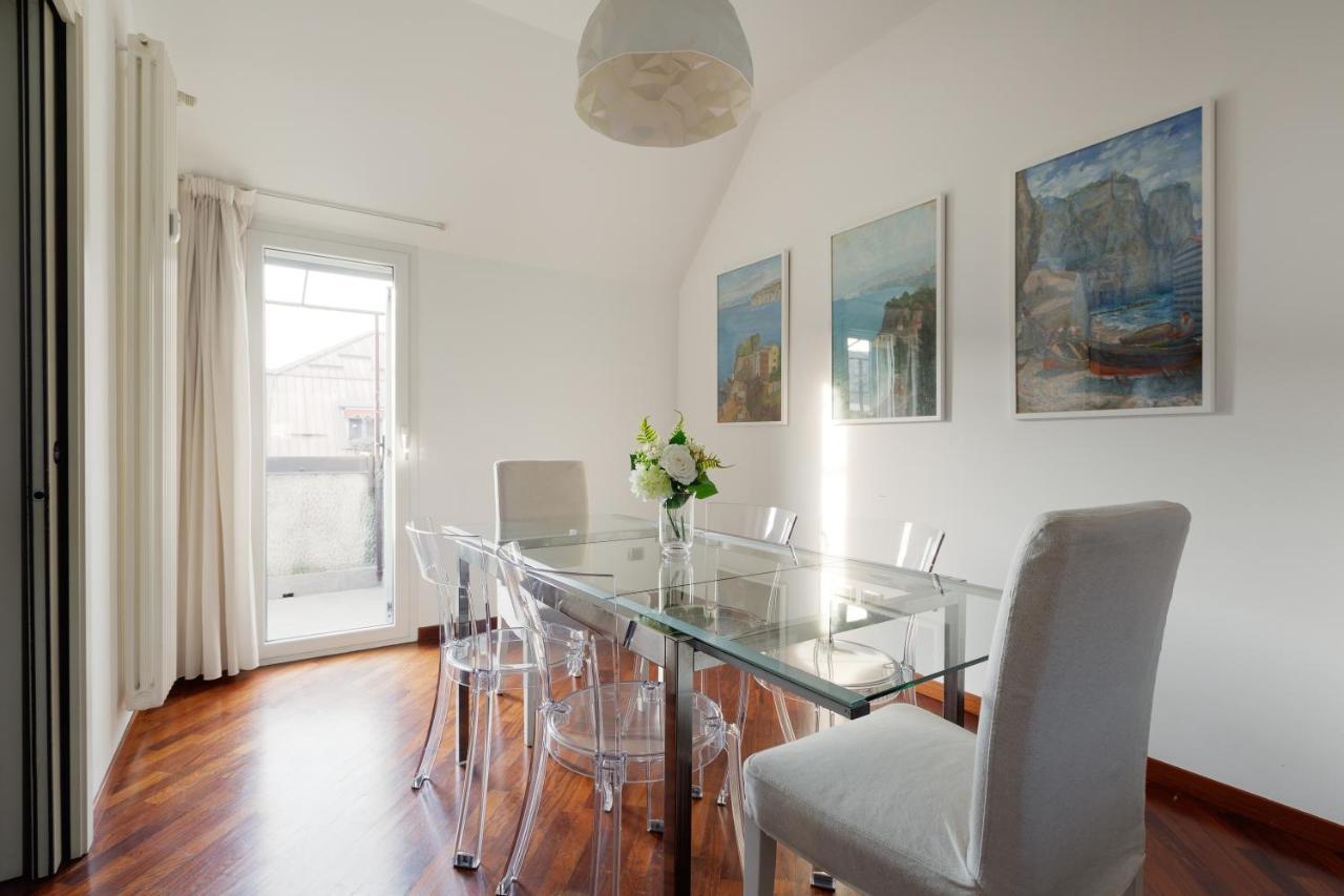 GuestHost MM Istria White Apartment — 4-Star Luxury Hotel in Milan, Italy