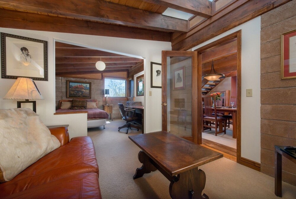 Abode at Swinging Bridge - photo 6