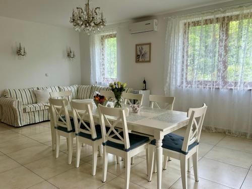 ubytování u Hraničního zámečku Hlohovec u Břeclavě in Breclav, Czech Republic