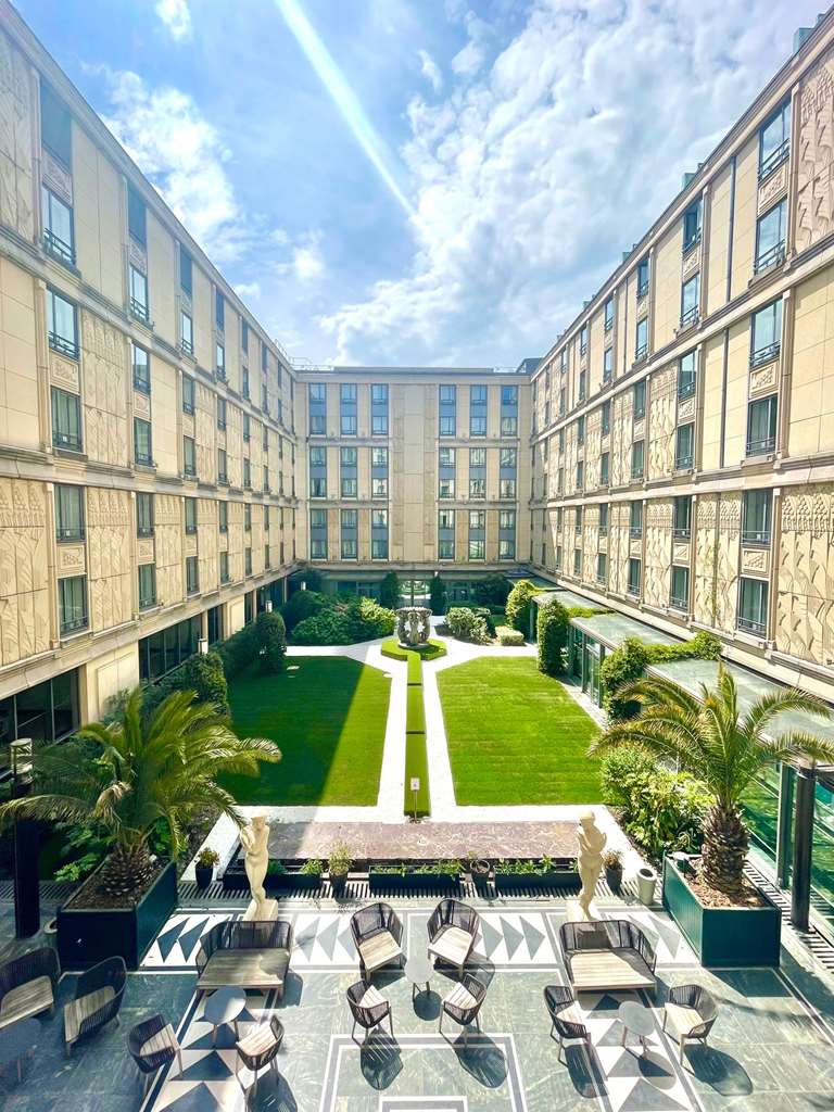 Hotel du Collectionneur Arc de Triomphe