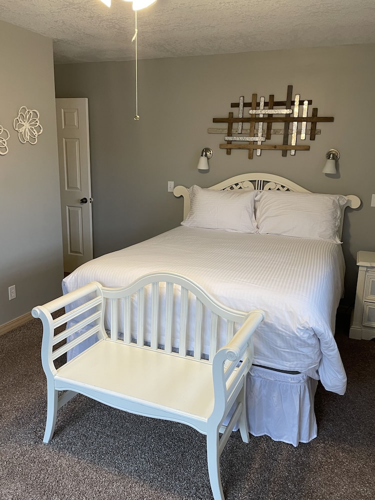 Crown Point Resort - photo 27