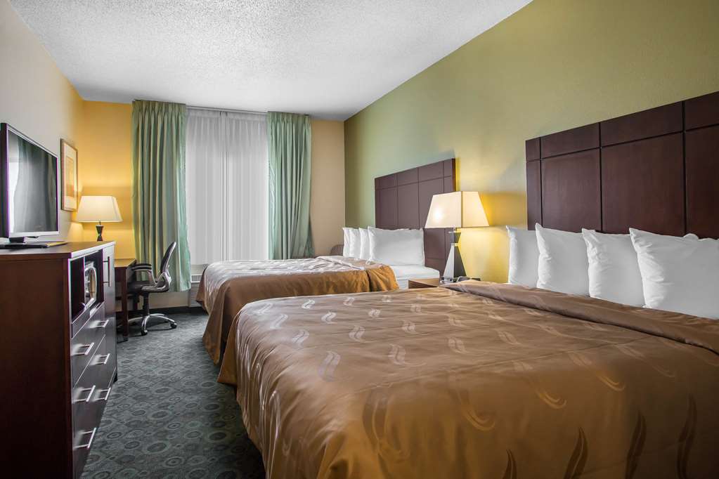 Quality Inn & Suites Bloomington I 55 and I 74 - photo 17
