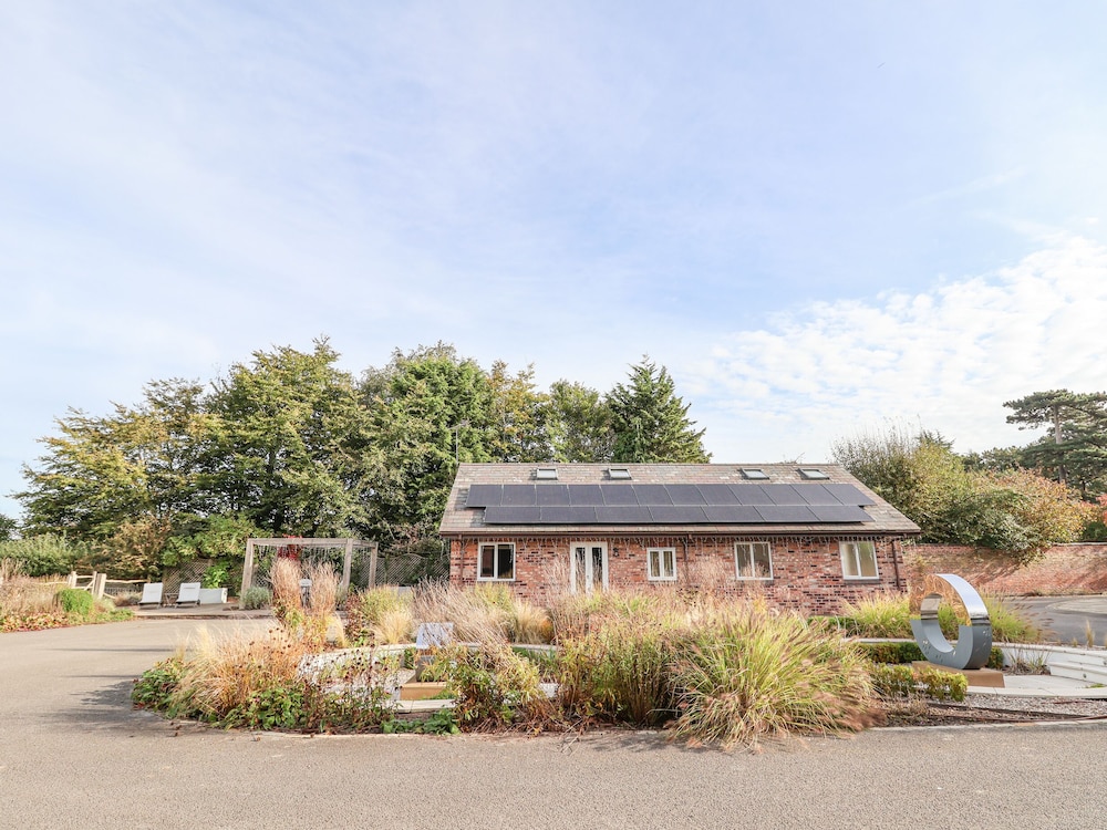 Hillside House — 4-Star Luxury Hotel in Kelsall, United Kingdom