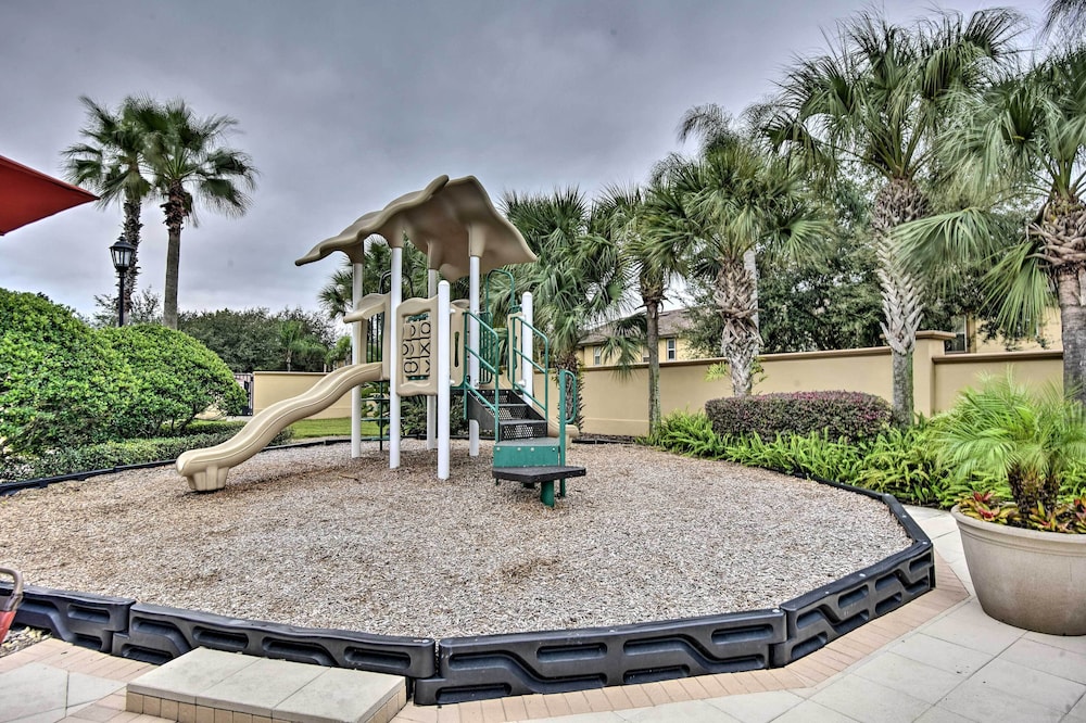 9 Mi to Disney: Sunny Resort Townhome w Patio - photo 20