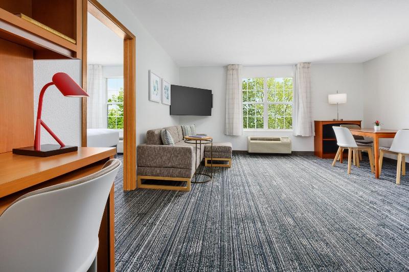 Towneplace Suites by Marriott Horsham - photo 32