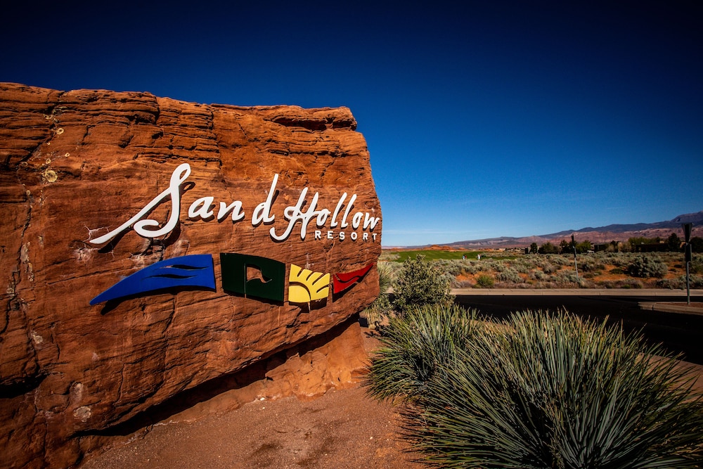 Vacation Rentals at Sand Hollow Resort — 4-Star Luxury Hotel in Hurricane, United States