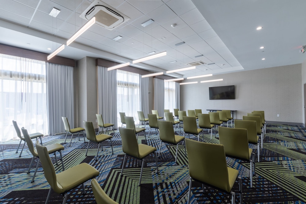 Holiday Inn Express & Suites Columbia Downtown The Vista by IHG - photo 27