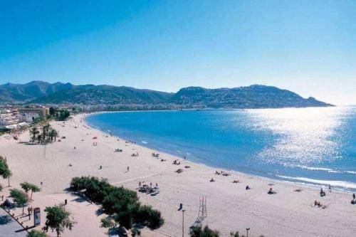 Mileni 2 1 3 1 Barneda Premium in Roses, Spain