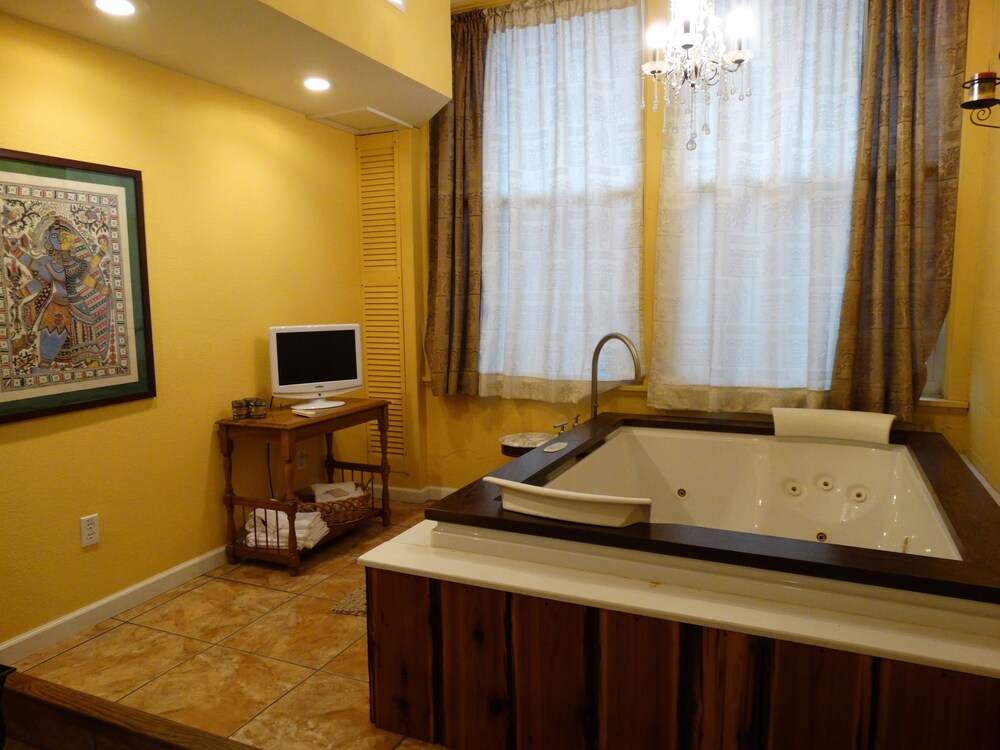 Davie School Inn - photo 42