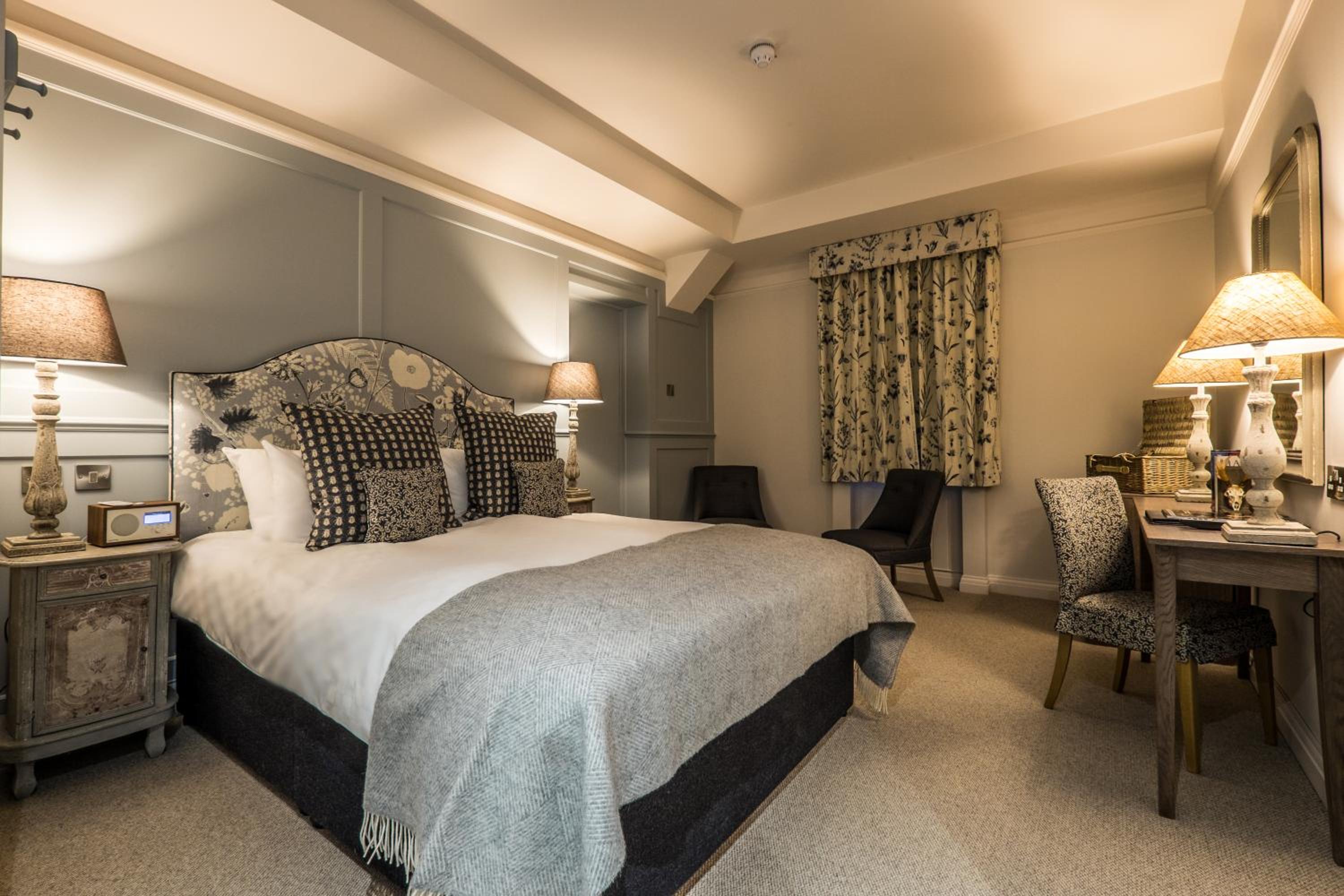 The Coach & Horses - carbon neutral hotel in Richmond