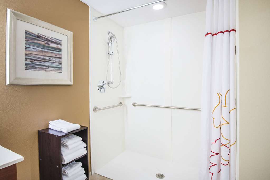 Hawthorn Extended Stay by Wyndham Saint Clairsville - photo 4