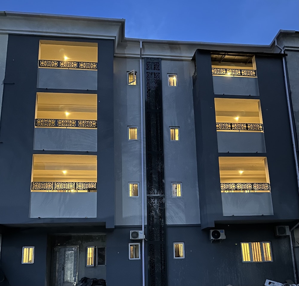 Moz One Executive Guest Rooms Tourggourt — Abuja