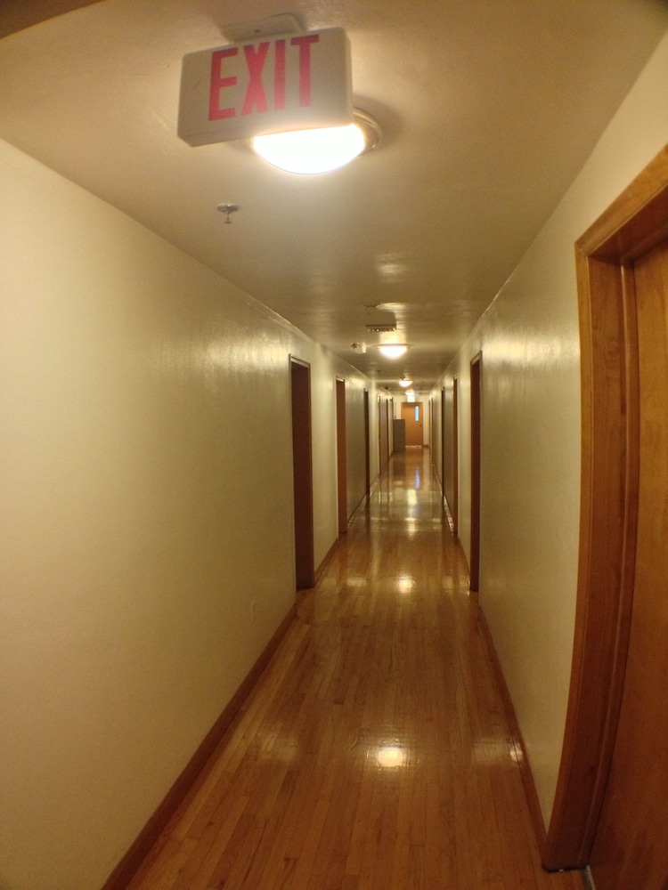 Parisian Hotel - photo 37