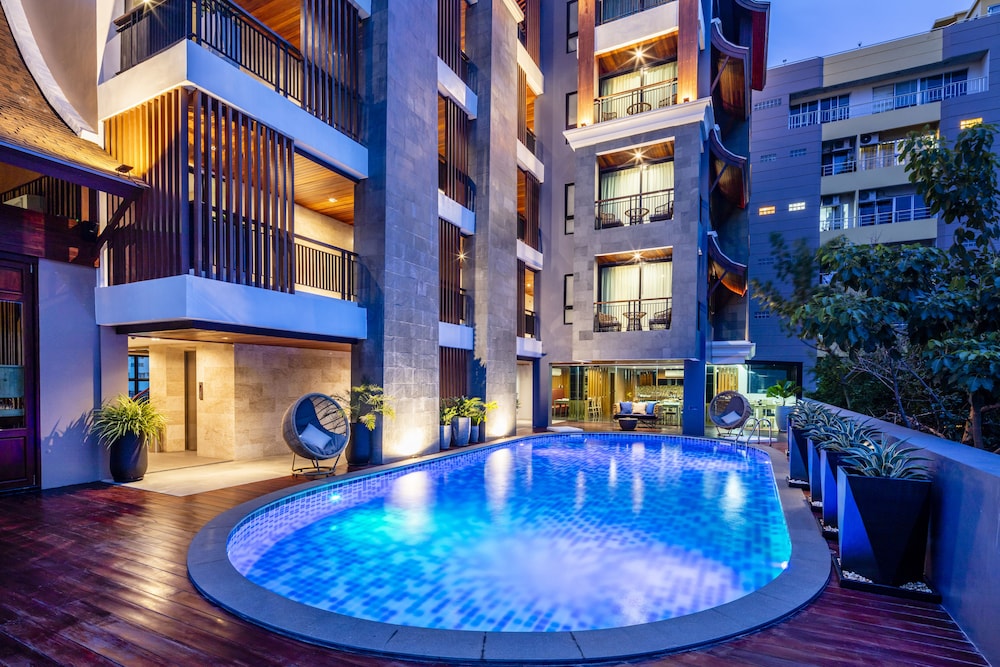 The Grand Sala Thai