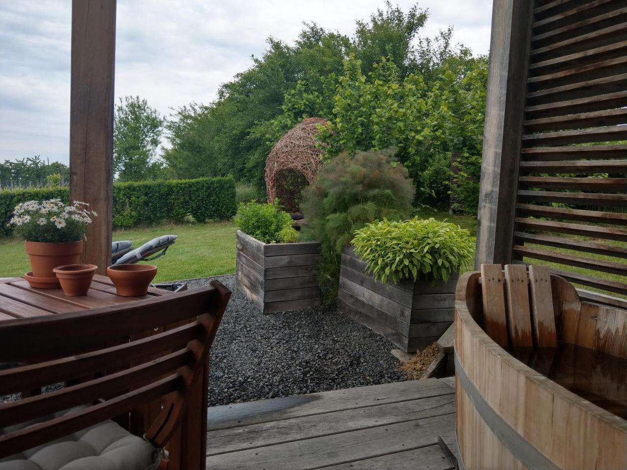 Hišice Čarna Houses Čarna pet-friendly hotel Puconci