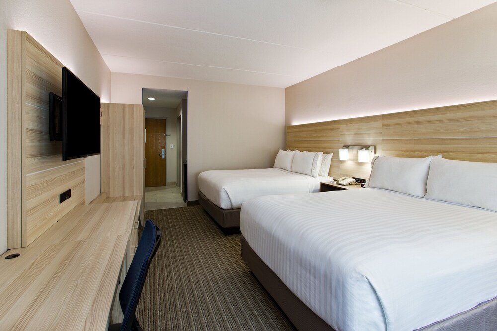 Holiday Inn Express Hotel & Suites Tavares Leesburg by IHG - photo 16