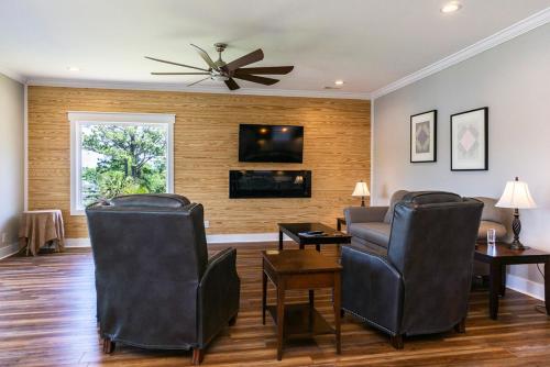 Waterway Haven by Oak Island Accommodations - photo 40