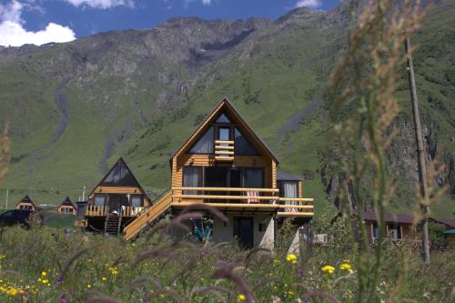 mood villa Kazbegi — Step'antsminda — photo 5