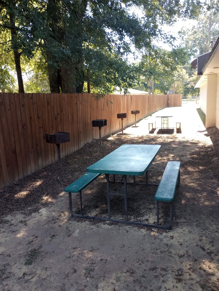Yellow Diamond Inn - photo 39